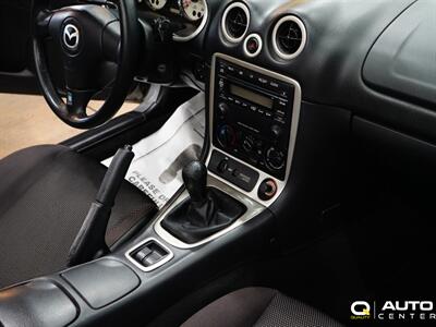 2001 Mazda MX-5 Miata LS   - Photo 28 - Lynnwood, WA 98036
