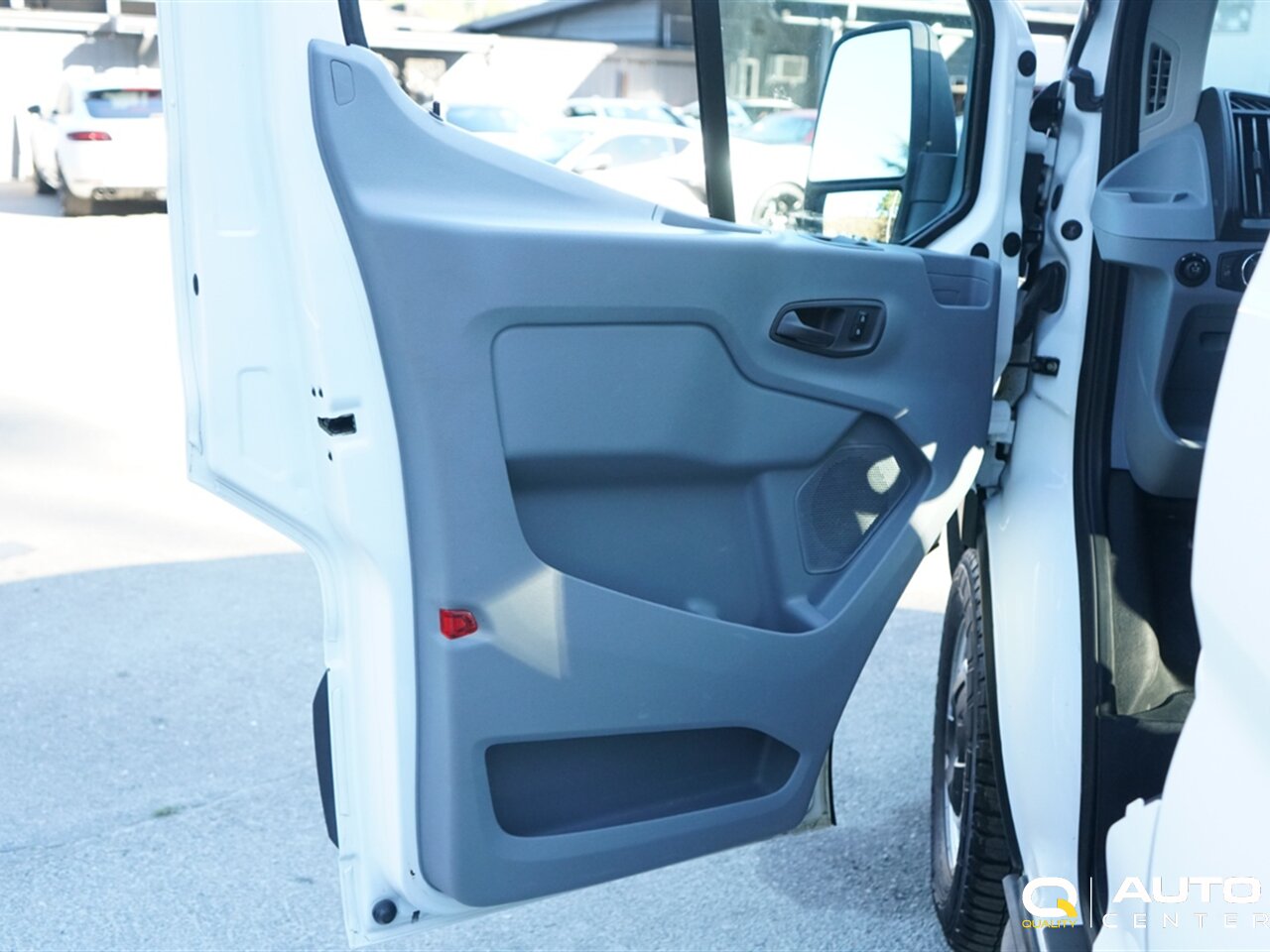 2018 Ford Transit XL - Photo 10 - Lynnwood, WA 98036