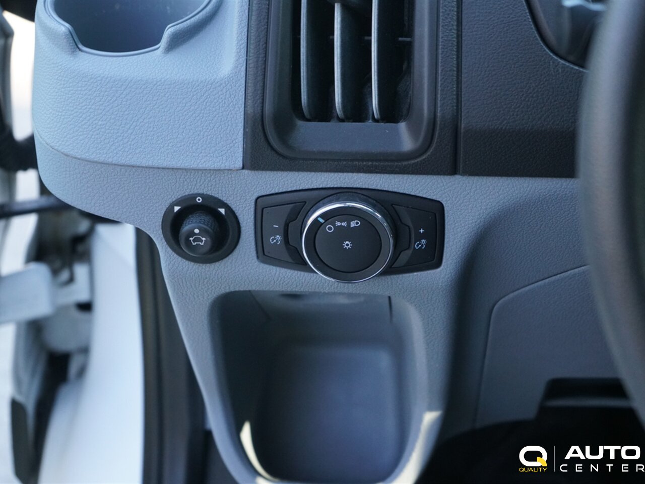 2018 Ford Transit XL - Photo 15 - Lynnwood, WA 98036