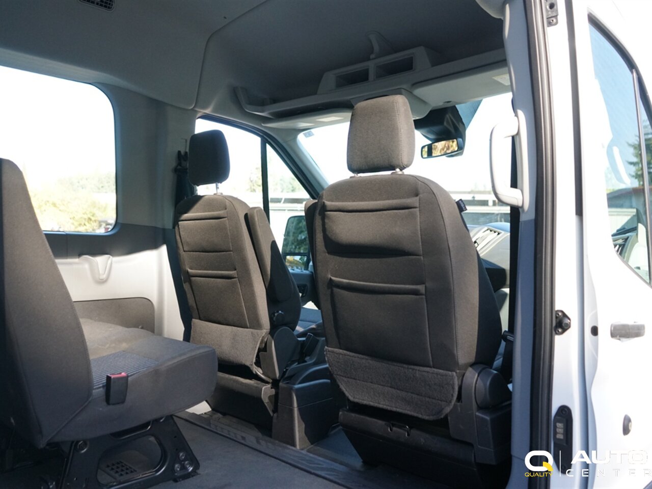 2018 Ford Transit XL - Photo 5 - Lynnwood, WA 98036