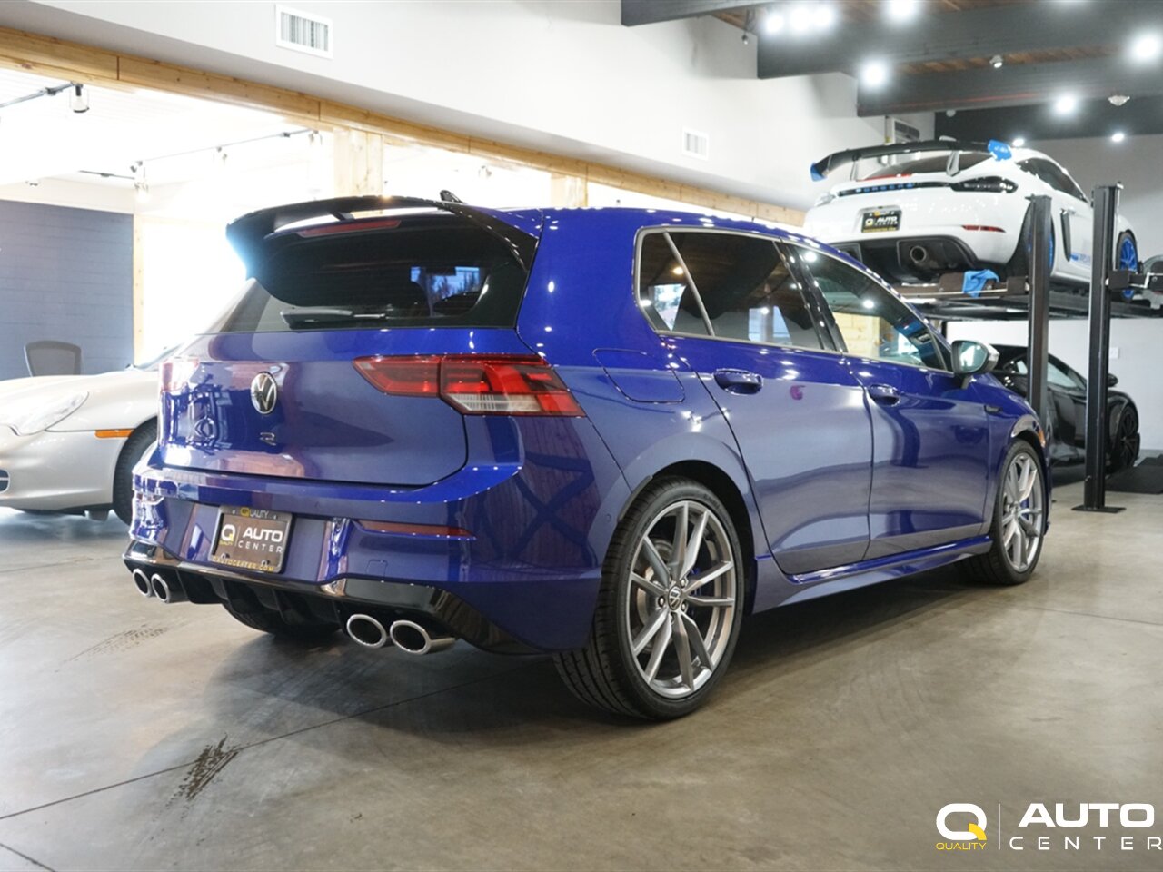 2024 Volkswagen Golf R 2.0T - Photo 4 - Lynnwood, WA 98036