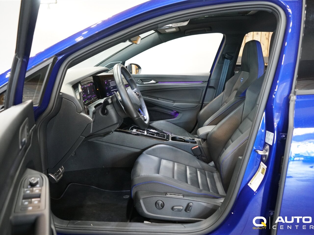 2024 Volkswagen Golf R 2.0T - Photo 15 - Lynnwood, WA 98036