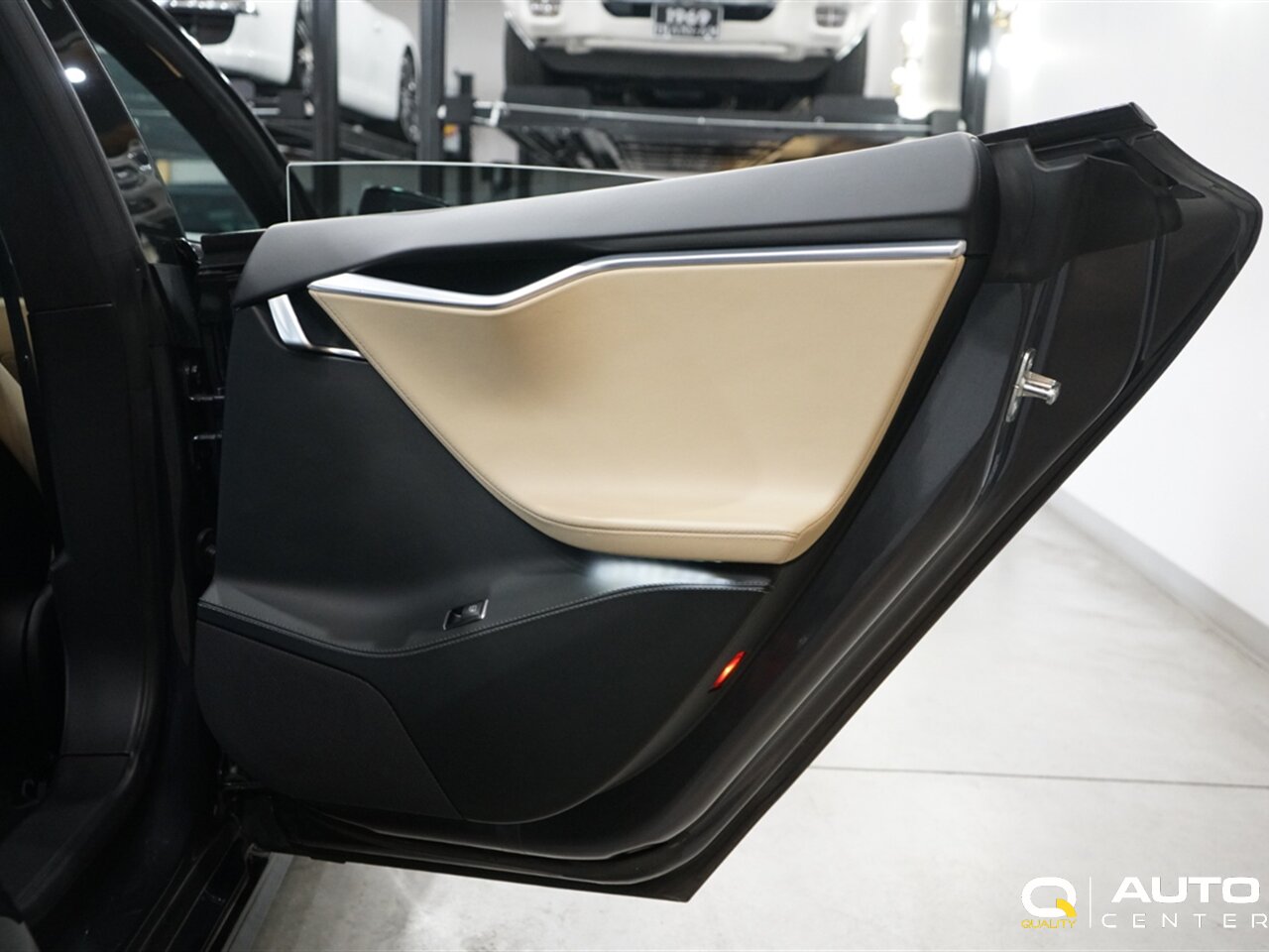 2016 Tesla Model S P100D - Photo 16 - Lynnwood, WA 98036