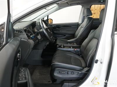 2023 Honda Odyssey Touring   - Photo 13 - Lynnwood, WA 98036