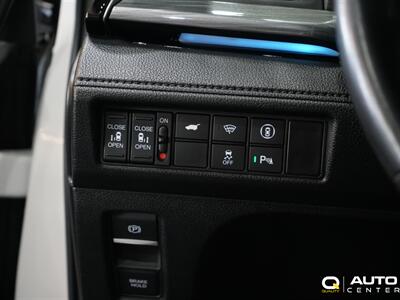 2023 Honda Odyssey Touring   - Photo 17 - Lynnwood, WA 98036