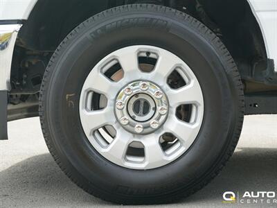 2023 Ford F-350 XLT   - Photo 10 - Lynnwood, WA 98036