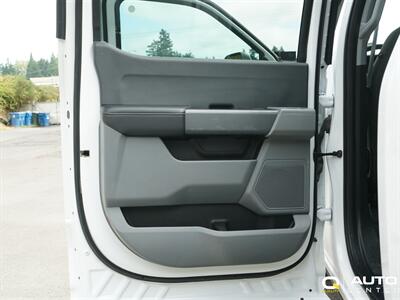 2023 Ford F-350 XLT   - Photo 13 - Lynnwood, WA 98036