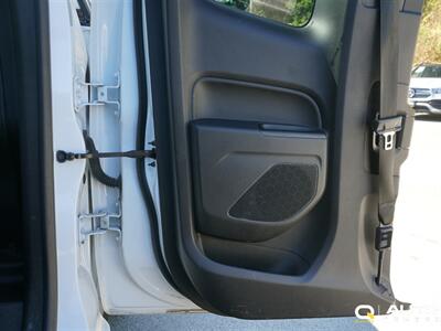 2015 Chevrolet Colorado Work Truck   - Photo 10 - Lynnwood, WA 98036