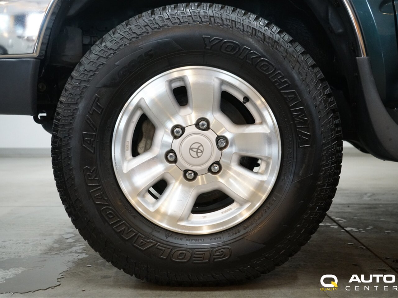 1998 Toyota 4Runner SR5 - Photo 11 - Lynnwood, WA 98036