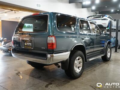 1998 Toyota 4Runner SR5 - Photo 4 - Lynnwood, WA 98036