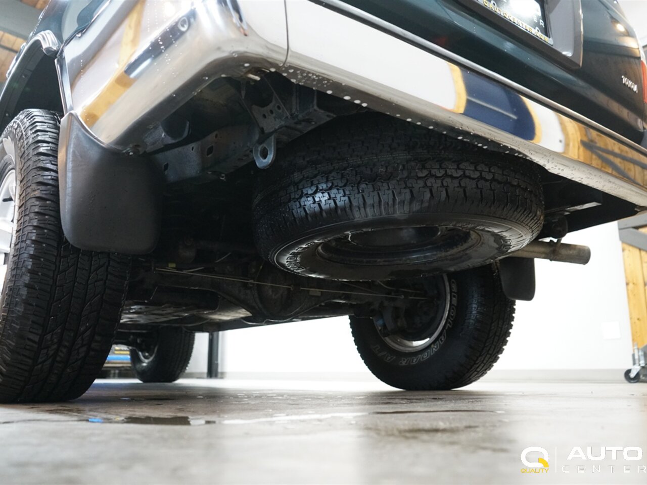 1998 Toyota 4Runner SR5 - Photo 9 - Lynnwood, WA 98036
