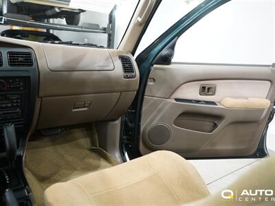 1998 Toyota 4Runner SR5 - Photo 38 - Lynnwood, WA 98036
