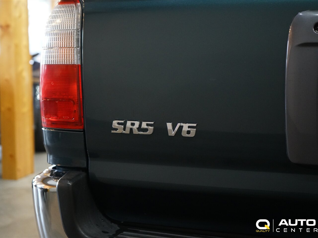 1998 Toyota 4Runner SR5 - Photo 6 - Lynnwood, WA 98036