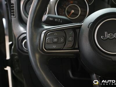 2022 Jeep Wrangler Sport S   - Photo 18 - Lynnwood, WA 98036