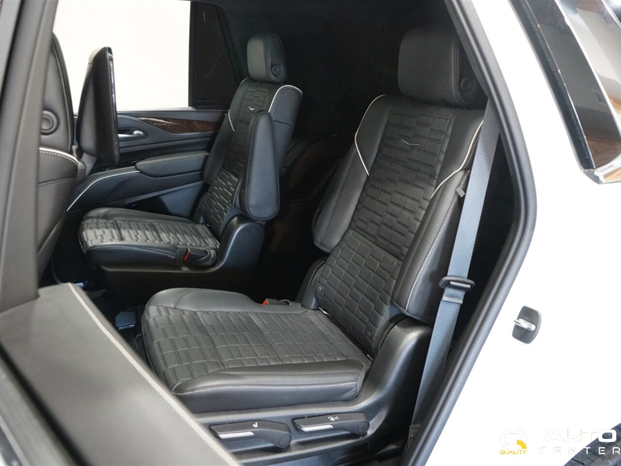 2021 Cadillac Escalade Premium Luxury Platinum - Photo 48 - Lynnwood, WA 98036