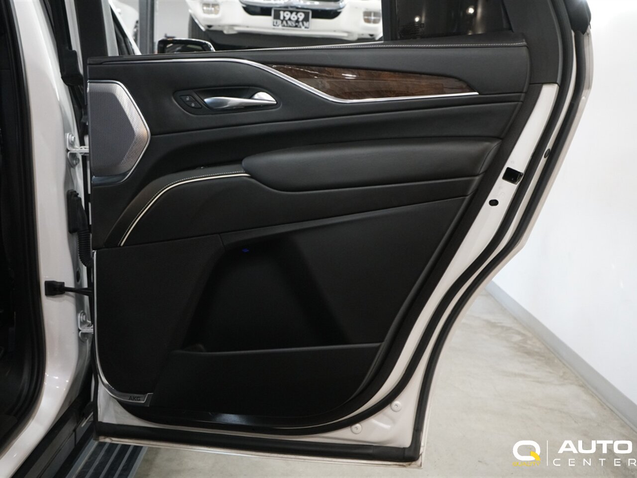 2021 Cadillac Escalade Premium Luxury Platinum - Photo 18 - Lynnwood, WA 98036