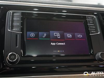 2018 Volkswagen Beetle 2.0T SE   - Photo 35 - Lynnwood, WA 98036