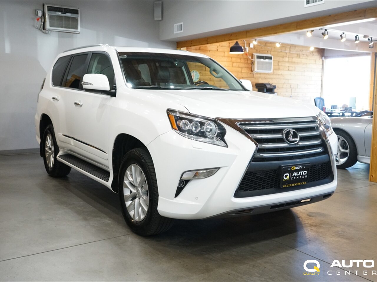 2014 Lexus GX 460 460 Luxury - Photo 3 - Lynnwood, WA 98036