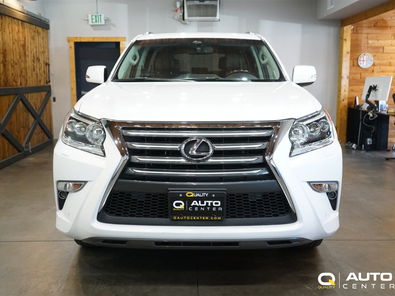 2014 Lexus GX 460 460 Luxury - Photo 2 - Lynnwood, WA 98036
