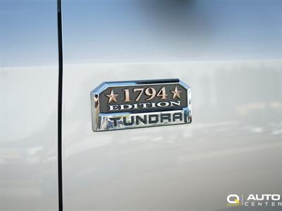 2018 Toyota Tundra Platinum 5.7L V8   - Photo 11 - Lynnwood, WA 98036