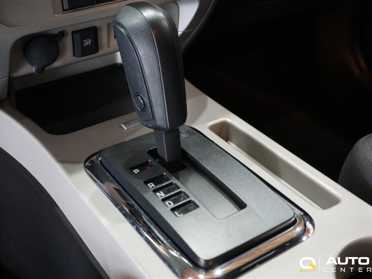 2010 Ford Escape Limited - Photo 26 - Lynnwood, WA 98036