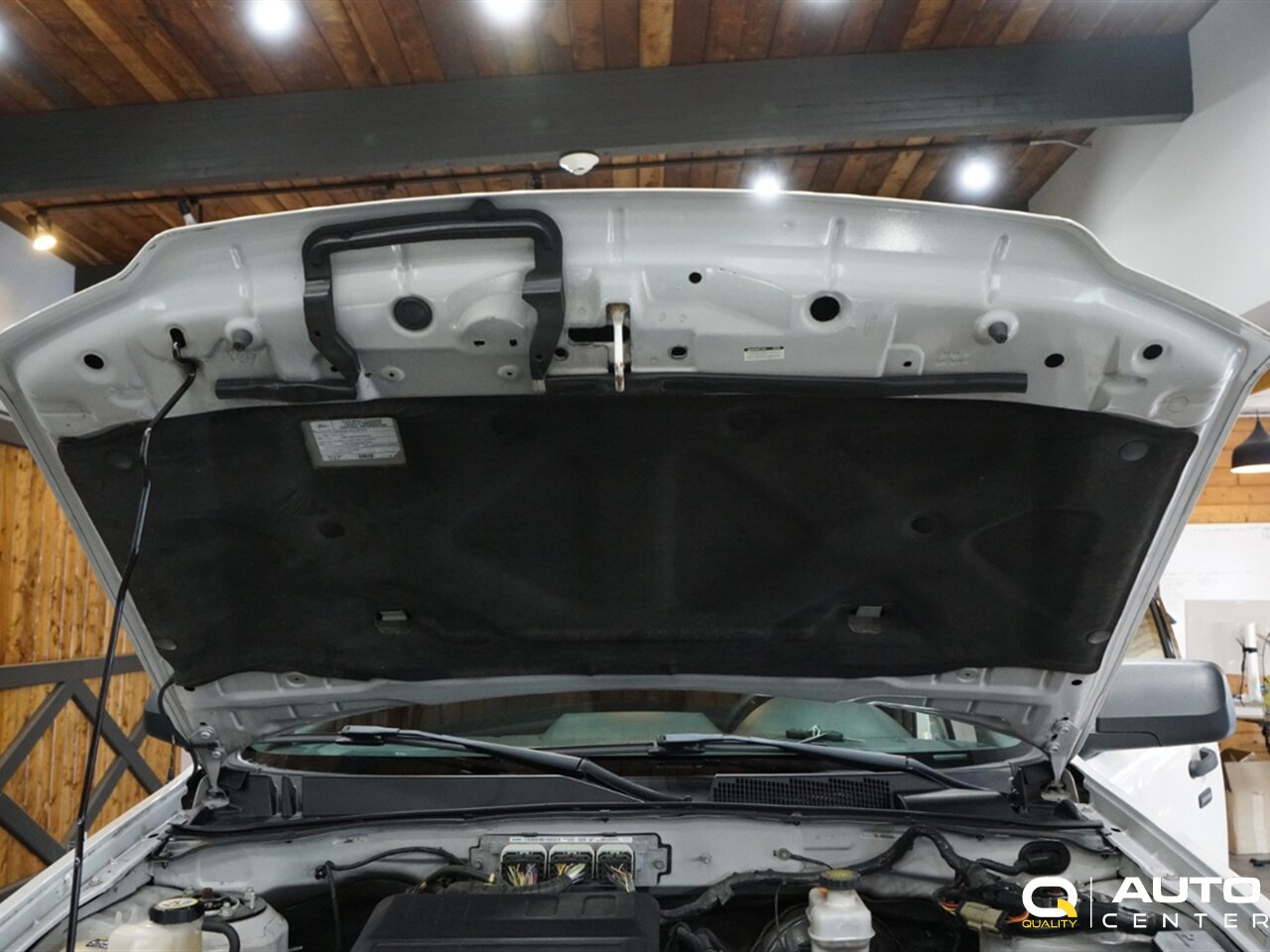 2010 Ford Escape Limited - Photo 10 - Lynnwood, WA 98036