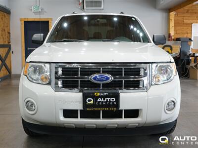 2010 Ford Escape Limited   - Photo 2 - Lynnwood, WA 98036