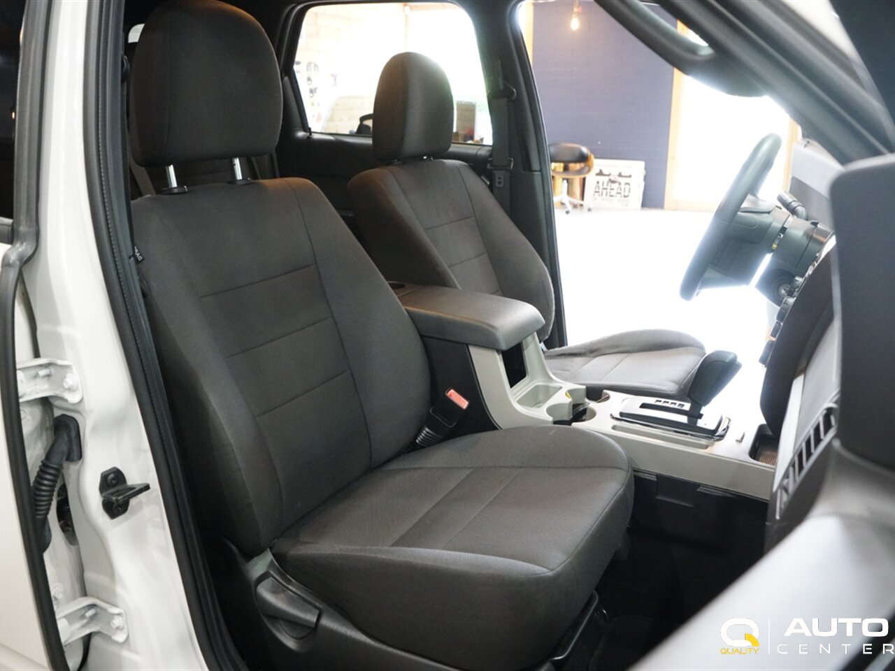 2010 Ford Escape Limited - Photo 18 - Lynnwood, WA 98036
