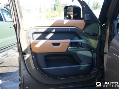 2021 Land Rover Defender X   - Photo 15 - Lynnwood, WA 98036