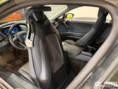 2016 BMW i8   - Photo 27 - Lynnwood, WA 98036