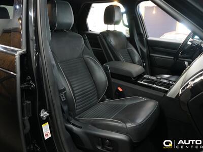 2017 Land Rover Discovery HSE   - Photo 19 - Lynnwood, WA 98036