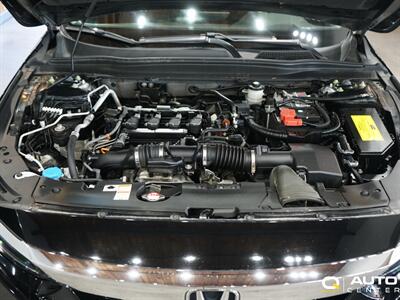 2018 Honda Accord Touring   - Photo 9 - Lynnwood, WA 98036