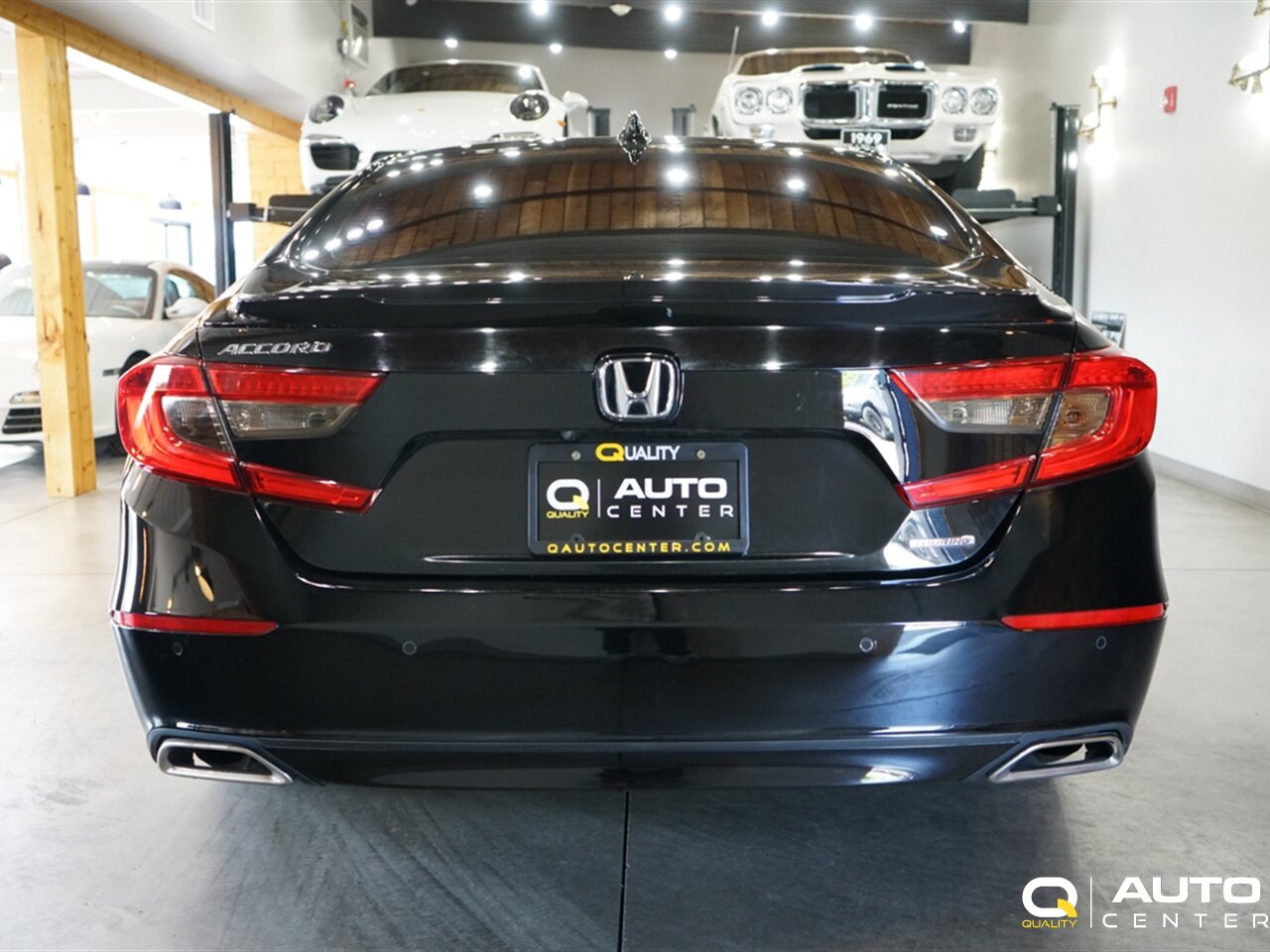 2018 Honda Accord Touring - Photo 5 - Lynnwood, WA 98036