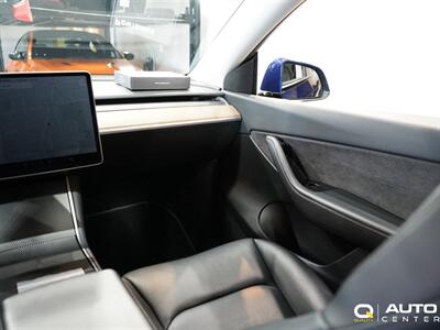 2021 Tesla Model Y Standard Range   - Photo 15 - Lynnwood, WA 98036