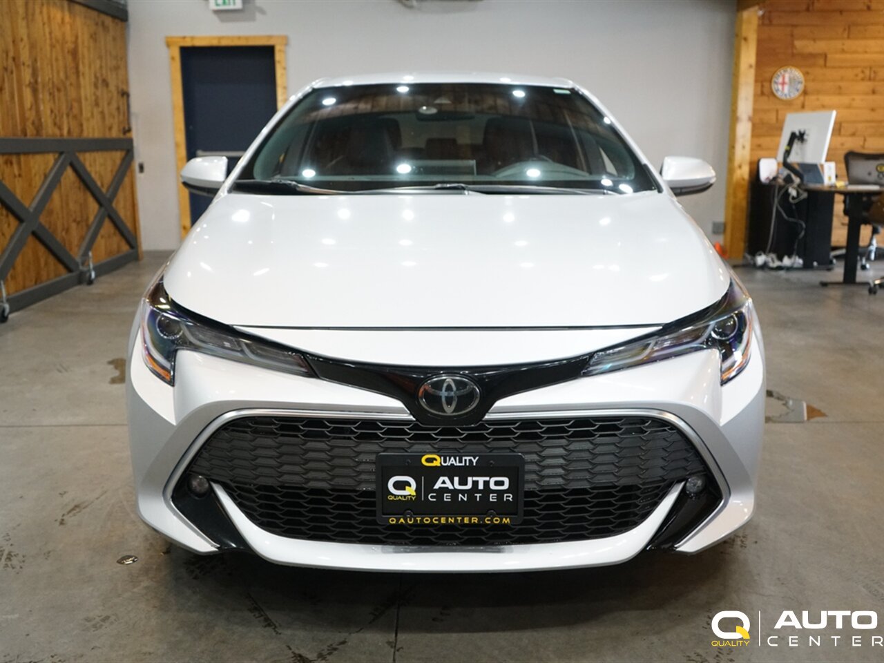 2019 Toyota Corolla Hatchback XSE - Photo 2 - Lynnwood, WA 98036