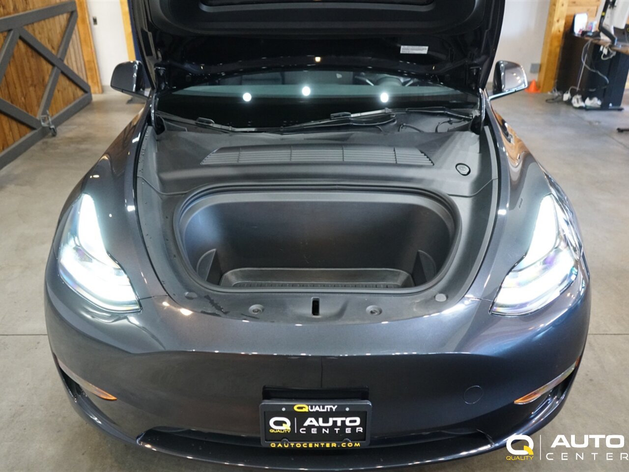 2024 Tesla Model Y Standard Range - Photo 7 - Lynnwood, WA 98036