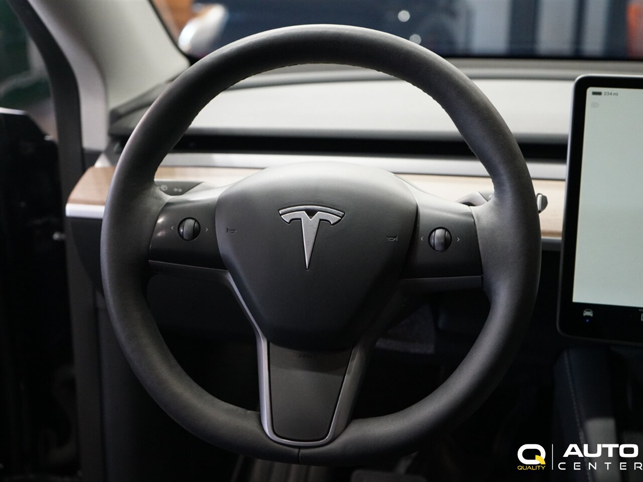 2024 Tesla Model Y Standard Range - Photo 12 - Lynnwood, WA 98036