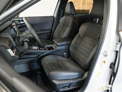 2025 Mitsubishi Outlander PHEV SE   - Photo 12 - Lynnwood, WA 98036