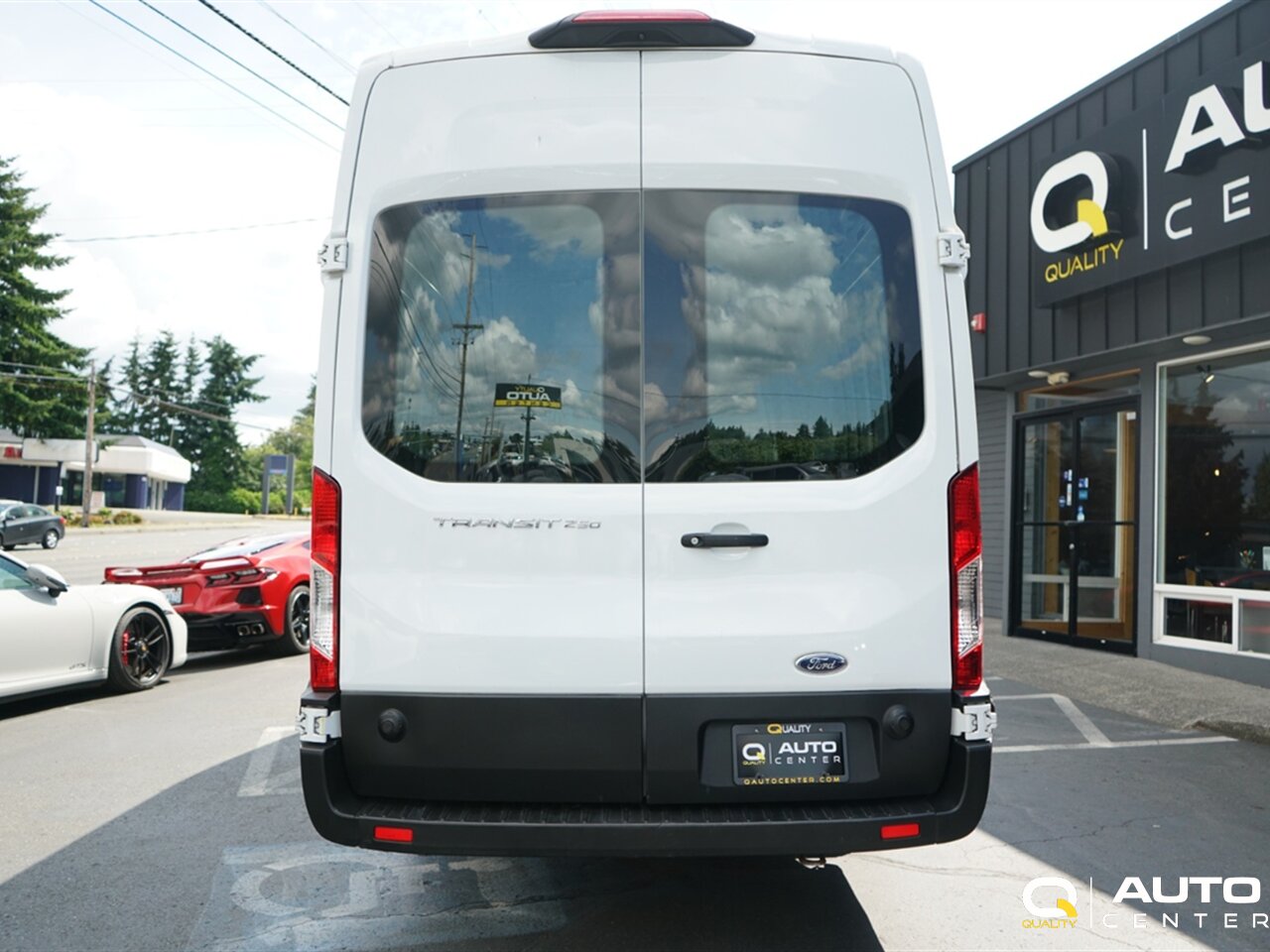 2019 Ford Transit - Photo 5 - Lynnwood, WA 98036
