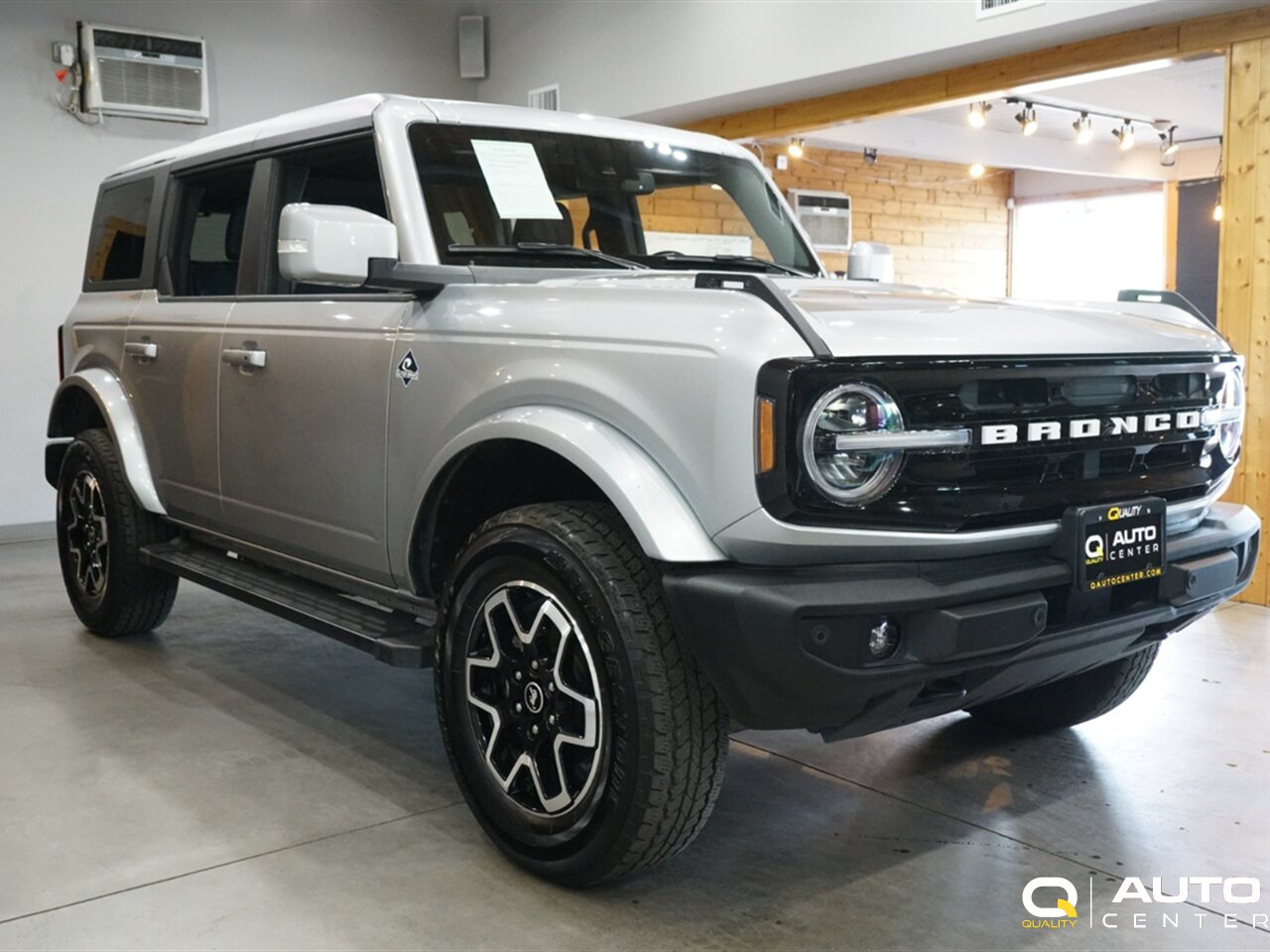 2024 Ford Bronco Outer Banks - Photo 3 - Lynnwood, WA 98036