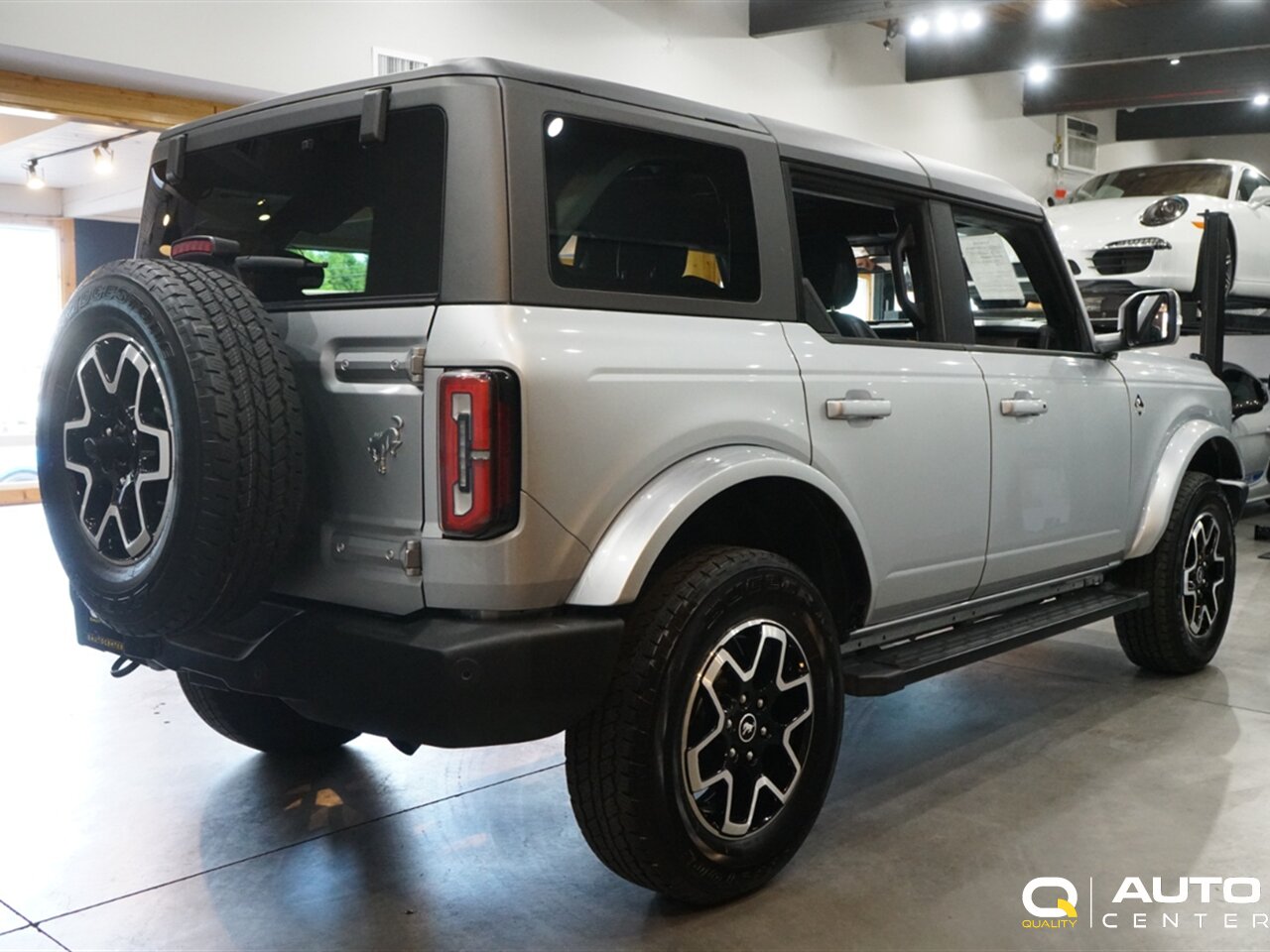 2024 Ford Bronco Outer Banks - Photo 4 - Lynnwood, WA 98036