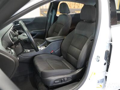 2023 Chevrolet Malibu LT 1LT   - Photo 12 - Lynnwood, WA 98036