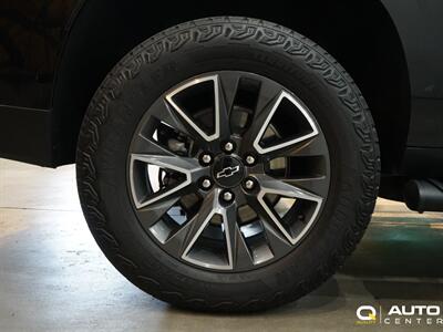 2024 Chevrolet Suburban Z71   - Photo 8 - Lynnwood, WA 98036