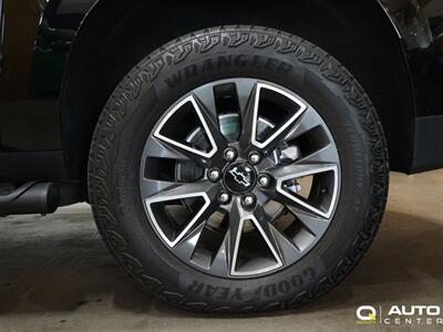 2024 Chevrolet Suburban Z71   - Photo 7 - Lynnwood, WA 98036