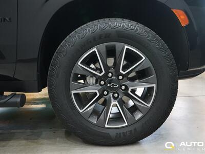 2024 Chevrolet Suburban Z71   - Photo 9 - Lynnwood, WA 98036