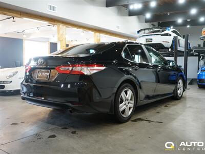 2020 Toyota Camry LE   - Photo 4 - Lynnwood, WA 98036