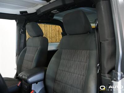 2012 Jeep Wrangler Sahara   - Photo 17 - Lynnwood, WA 98036