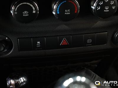 2012 Jeep Wrangler Sahara   - Photo 27 - Lynnwood, WA 98036
