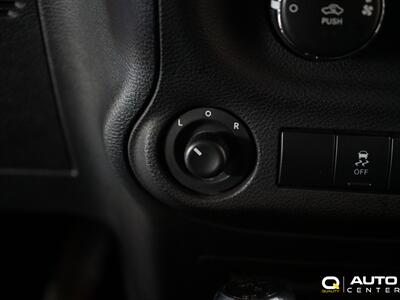 2012 Jeep Wrangler Sahara   - Photo 26 - Lynnwood, WA 98036