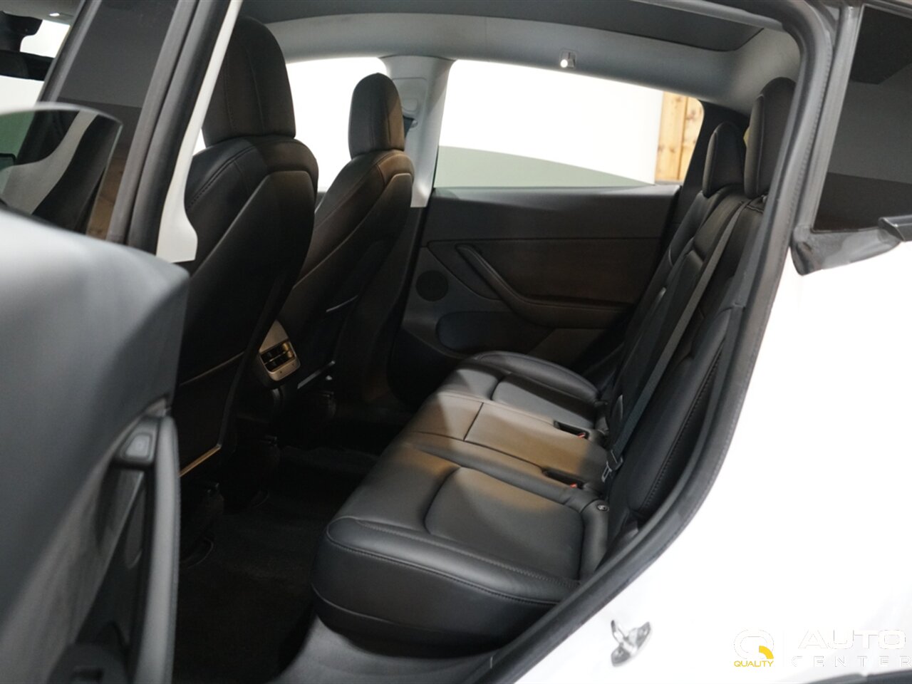 2022 Tesla Model Y Long Range - Photo 26 - Lynnwood, WA 98036